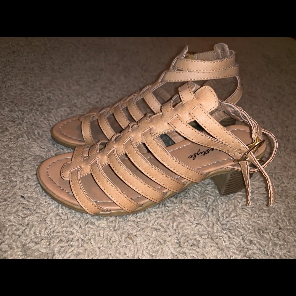Herstyle tan sandals